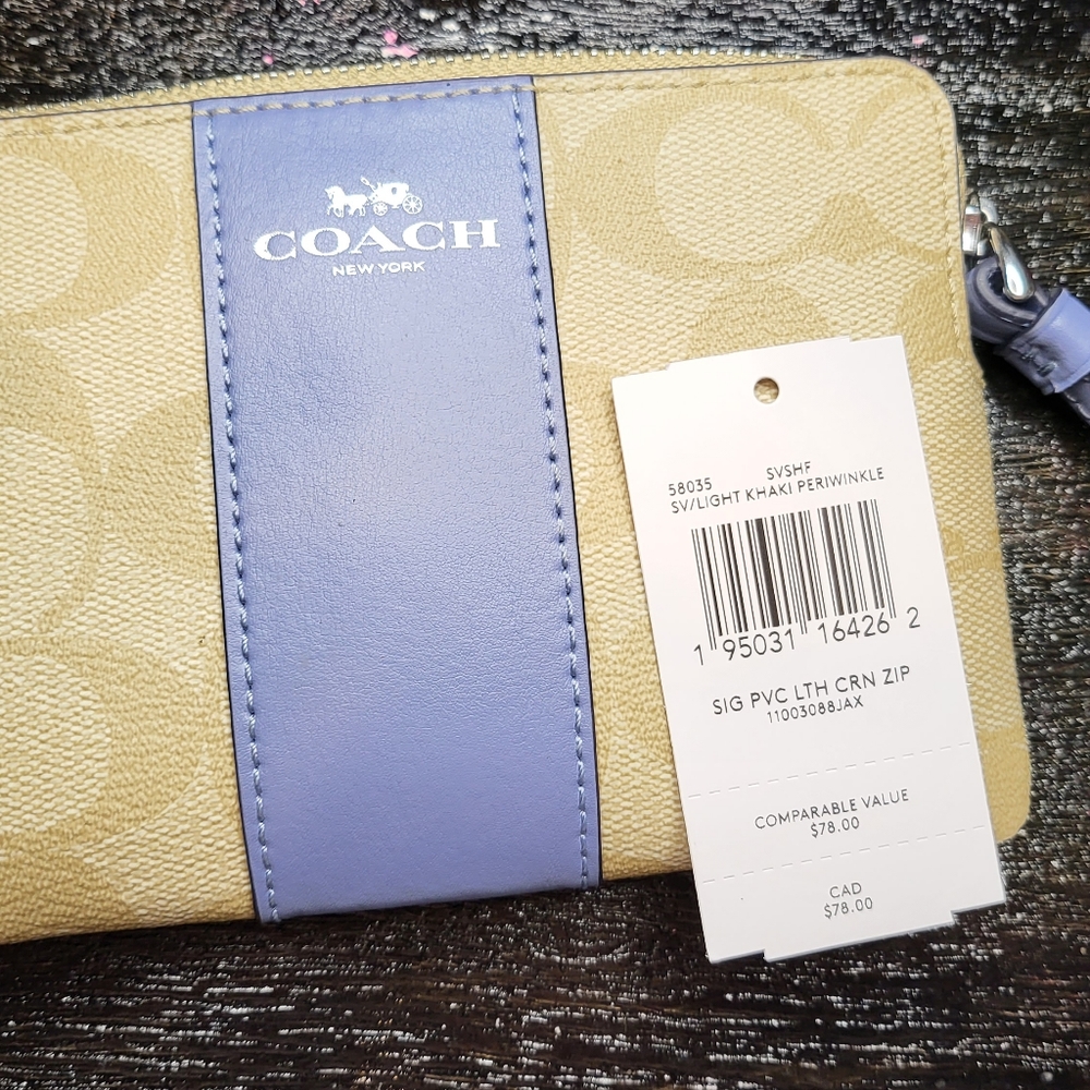 New with tags- Coach Periwinkle Wristlet - Picture 4 of 6